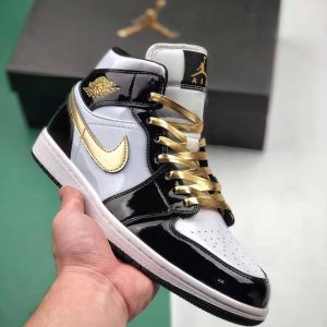 JORDAN AIR JORDAN 1 MID SE BLACK GOLD PATENT LEATHER - WHITE